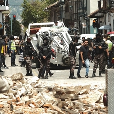Ekvador'da 6,7 büyüklüğündeki depremde ölenlerin sayısı 14'e yükseldi