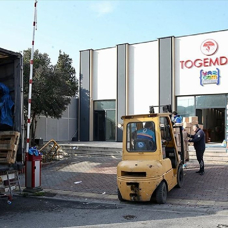 TOGEMDER Adıyaman'daki depremzedelere ramazan yardımı gönderdi