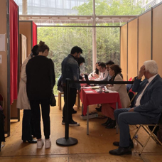 Fransa'da Türkiye'deki seçimler için oy verme işlemleri sürüyor