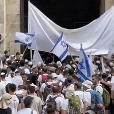 Fanatik Yahudi yerleşimcilerin Doğu Kudüs'teki provokatif "bayrak yürüyüşü" başladı