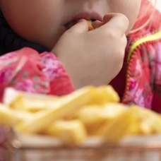 Araştırma: Bağırsak bakterileri, çocuklarda muhtemel obezite sorunu hakkında bilgi veriyor