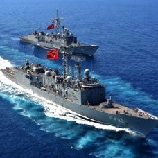 Türk gemilerinden 'hayalet modu' hamlesi