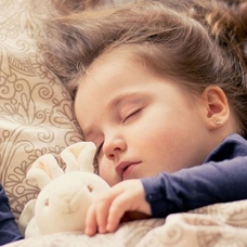 Çocuklarda uyku bozukluğu: Nedenleri ve ebeveynlere çözüm önerileri