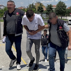Karaman'da düzenlenen uyuşturucu operasyonunda gözaltına alınan 2 şüpheli tutuklandı