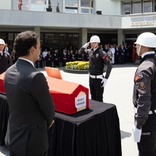 Geçirdiği kalp krizi sonucu vefat eden Lizbon Büyükelçisi Karagöz için tören düzenlendi