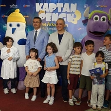 "Kaptan Pengu ve Arkadaşları 3: Buz Mandası Efsanesi" filminin galası yapıldı Maceraya yeni karakterler dahil oluyor