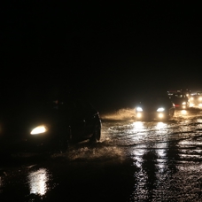 Zonguldak-Bartın kara yolunda sel nedeniyle kontrollü ulaşım sağlanıyor