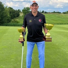 Engelli milli golfçü Mehmet Kazan, Almanya'da 2 birincilik kupası kazandı