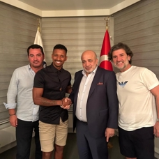 Bir dönem Fenerbahçe forması da giyen Nani, Adana Demirspor'da