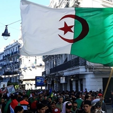 Cezayir: Nijer'e askeri müdahaleye karşıyız
