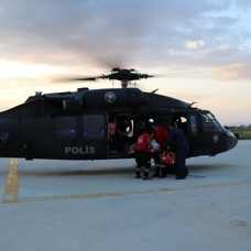 Van'da rahatsızlanan hamile kadın, emniyete ait helikopterle hastaneye ulaştırıldı