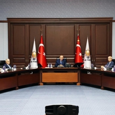 AK Parti MYK Başkan Erdoğan başkanlığında toplandı