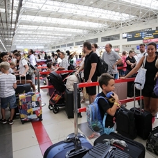 Antalya'da hava yolu trafiğinde "rekor" yoğunluk
