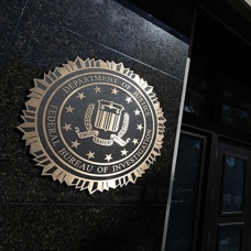 FBI'ın birden çok bürosunun bazı Katolikleri "potansiyel teröristler" olarak fişlediği iddiası