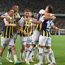 Fenerbahçe, Süper Lig'de 2023-2024 sezonuna galibiyetle başladı