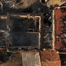 Çanakkale'deki orman yangınından etkilenen iki köy dronla görüntülendi