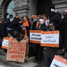 Hollanda'da Kur'an-ı Kerim'e yönelik saldırılar protesto edildi