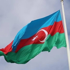 Azerbaycan bayrağını ayaklar altına alan Ermeni futbolculara hapis cezası