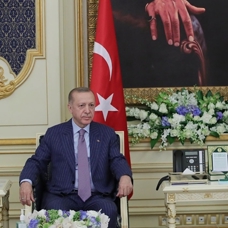 Suudi Arabistan Kralı ve Veliaht Prens'ten Başkan Erdoğan'a Zafer Bayramı tebriği