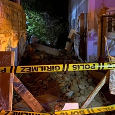 Kahramanmaraş'ta garaj inşaatı çöktü: 2 yaralı