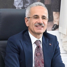 Bakan Uraloğlu: Trabzon Havalimanı'na yeni pist yapacağız