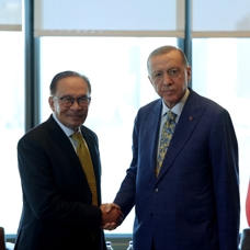 Başkan Erdoğan, Malezya Başbakanı İbrahim'i kabul etti