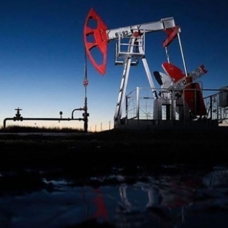 Brent petrolün varil fiyatı 93,03 dolar