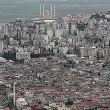Bilim insanlarından deprem bölgeleri için "çelik yapı" önerisi