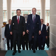 TBMM Başkanı Kurtulmuş, Bakan Yerlikaya'yı ziyaret etti 