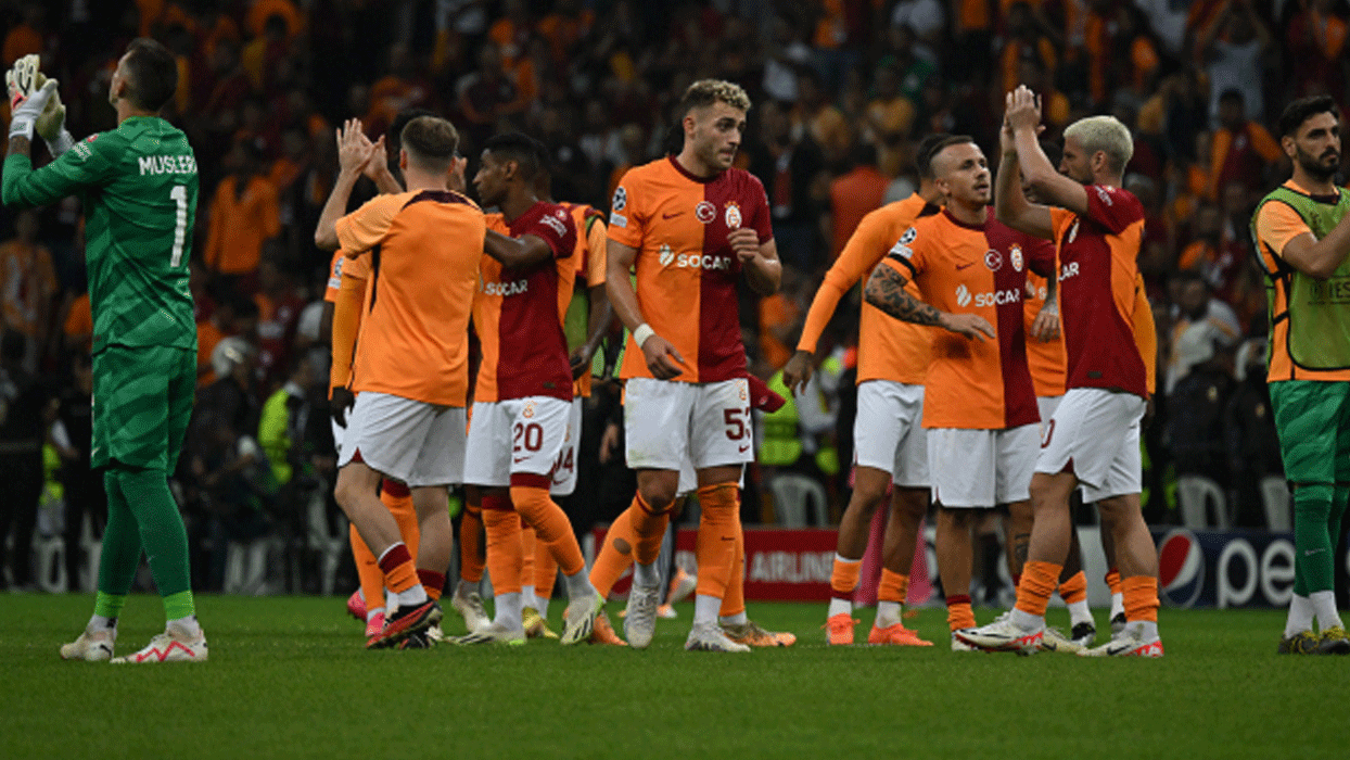 Galatasaray'ın M.United kamp kadrosu açıklandı