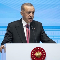 Başkan Erdoğan: Türkiye'nin ayağına vurulan prangaları söküp atma vakti gelmiştir