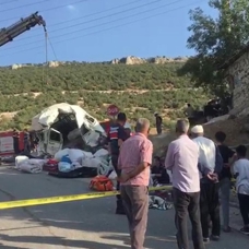 Gaziantep'te trafik kazası: 5 ölü, 17 yaralı