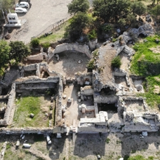 Alexandria Troas Antik Kenti'nde 2 bin 200 yıllık dükkan bulundu