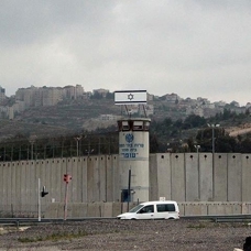 İsrail, hukuksuzluk çemberini genişletiyor: Filistinli tutukluların da elektriği kesildi
