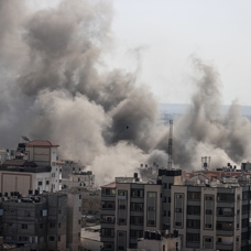 İsrail'den "evlerinizi boşaltın" uyarısı