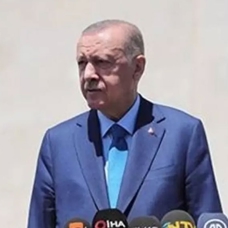 Başkan Erdoğan, cuma namazını Üsküdar'daki Hz. Ali Camisi'nde kıldı
