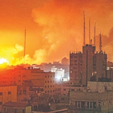 Gazze hükümeti: Gazze'ye 18 bin ton bomba atıldı