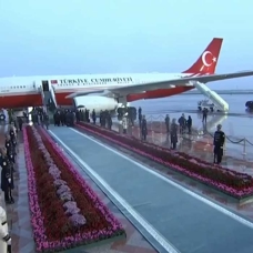 Başkan Erdoğan Özbekistan'a ulaştı