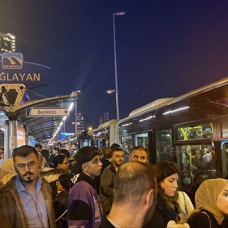 Metrobüs arızası İstanbulluyu mağdur etti