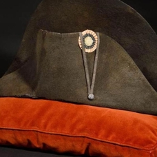 Eski Fransa İmparatoru Napoleon'un ünlü şapkası açık artırmayla satılacak