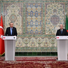 Başkan Erdoğan Cezayir'den seslendi: Gazze halkının göçe zorlanması barbarlıktır