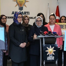 AK Parti'den 81 ilde kadına yönelik şiddetle mücadele için eş zamanlı basın açıklaması