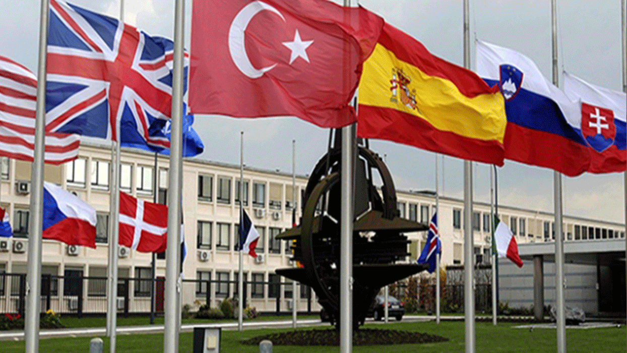 NATO ülkelerinin dışişleri bakanları Brüksel'de toplandı
