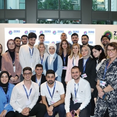 Emine Erdoğan, Dubai'de iklim elçisi gençlerle görüştü 