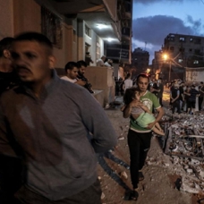 Katar: İsrail'in Gazze'ye saldırıları arabuluculuk çabalarını zorlaştırıyor