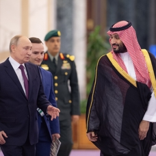 Putin, Suudi Arabistan Veliaht Prensi ile Riyad'da bir araya geldi