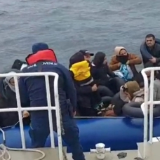 Ayvalık açıklarında 91 düzensiz göçmen yakalandı