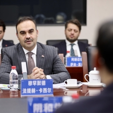 Sanayi ve Teknoloji Bakanı Kacır Çin'de temaslarını sürdürüyor