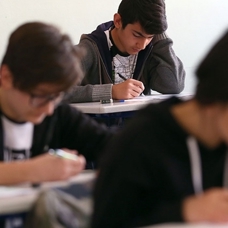 Ülke genelinde ortaokul ve liselerde ilk kez uygulanacak "ortak yazılı sınavlar" başlıyor