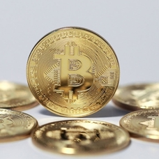Bitcoin'in fiyatı ETF onayına ilişkin iyimserlikle 45 bin doları aştı
